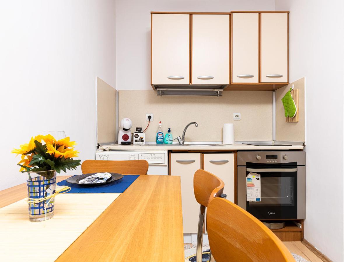 Lovely 1Bd Apartment Close To The Summer Theatre Plovdiv Buitenkant foto